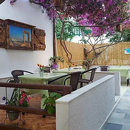 Hotel Syrianos *